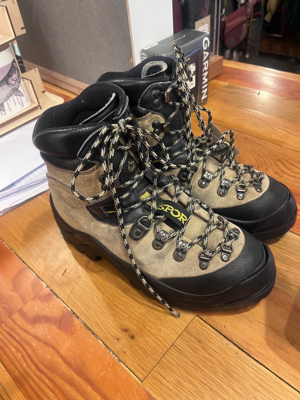 La Sportiva Makalu Leather Mountaineering Boots - Tan, Women's EUR 39