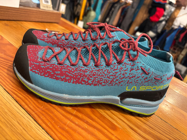 La Sportiva TX2 Evo Approach Shoes - Blue/Red, Womens 8