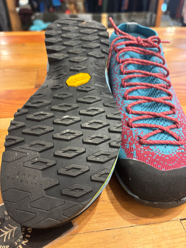 La Sportiva TX2 Evo Approach Shoes - Blue/Red, Womens 8