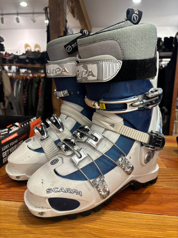 Scarpa Diva Alpine Touring Ski Boots - White/Blue, MP 25.5