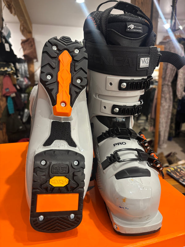 Tecnica 2022-2023 Cochise Pro W Alpine Touring Ski Boots - MP 24.5