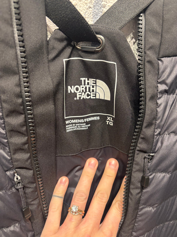 The North Face Beatty Snow Bibs - Black, Womens X Large