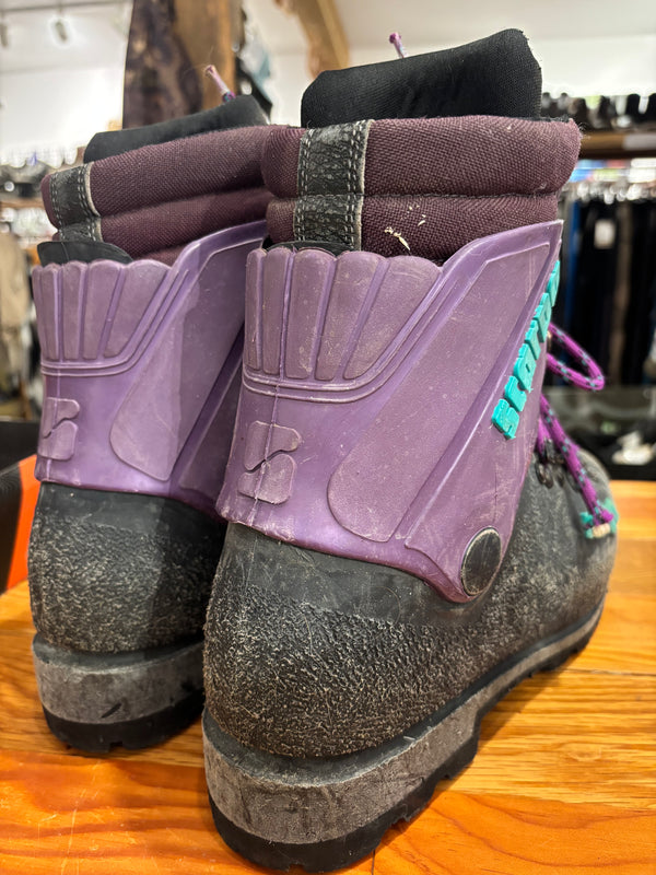 Scarpa Vintage Vega Inverno Mountaineering Climbing Boots - Mens 9