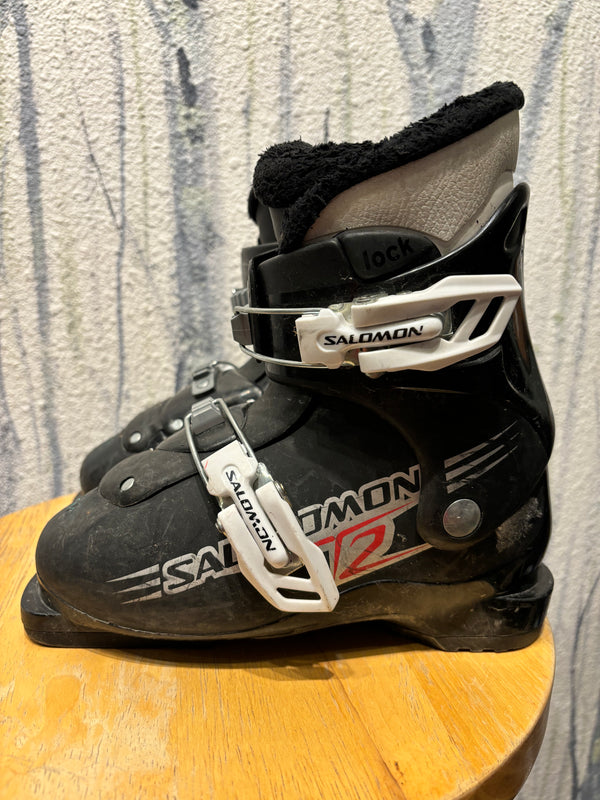 Salomon T2 Junior Alpine Ski Boots - Black, MP 20