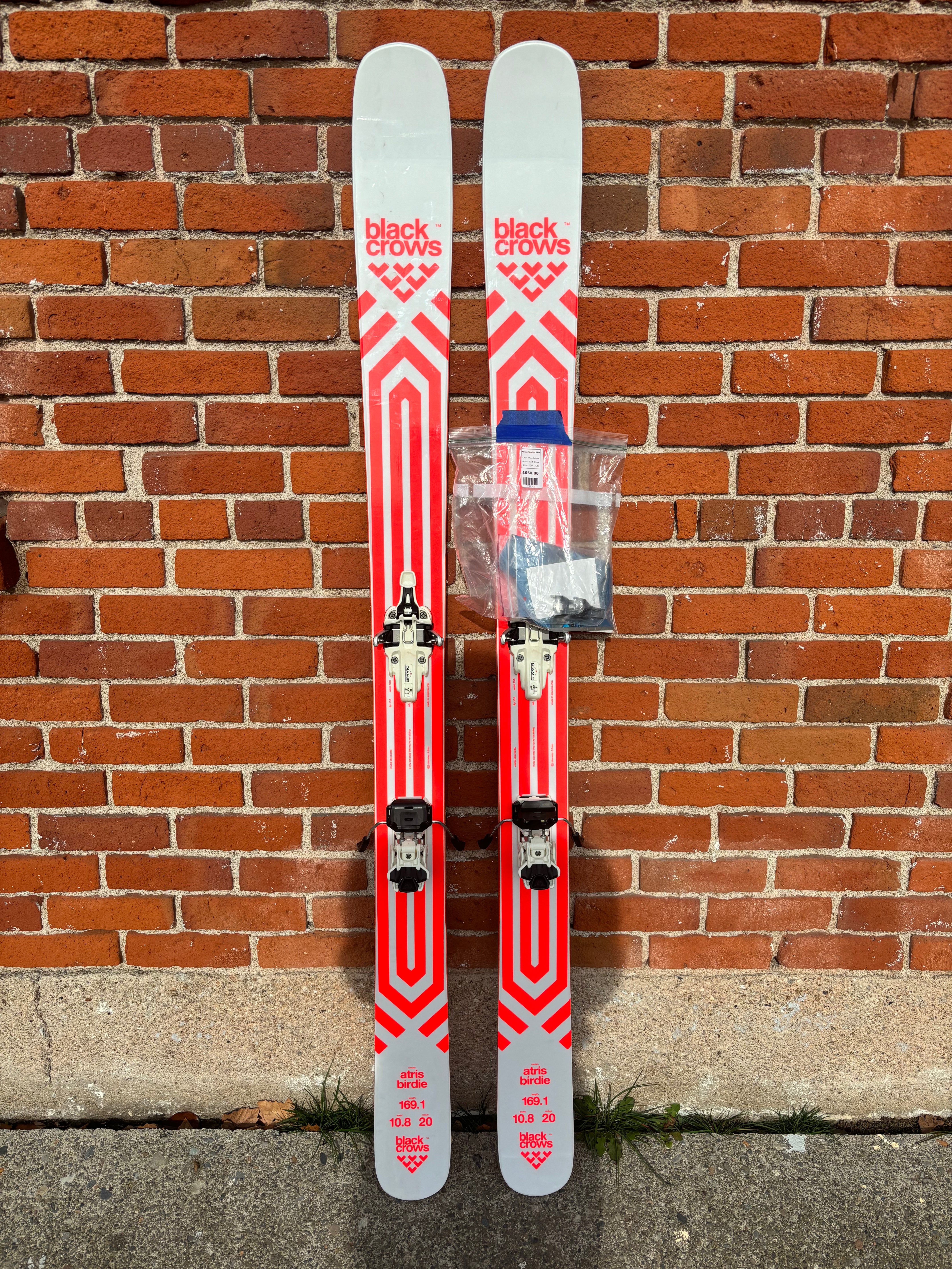 Black Crows Atris Birdie Alpine Touring Skis - White/Salmon, 169.1 cm
