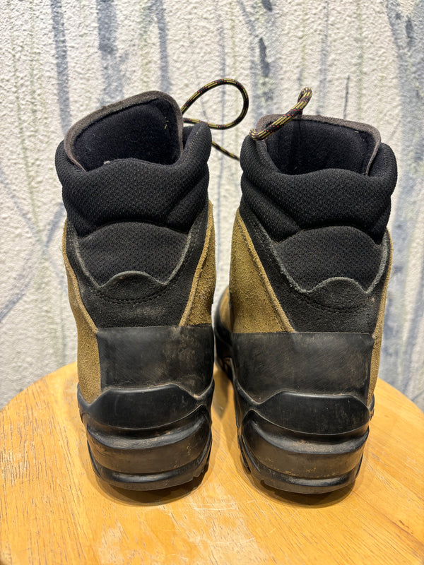 La Sportiva Karakorum Mountaineering Boots - Tan/Black, EUR 42