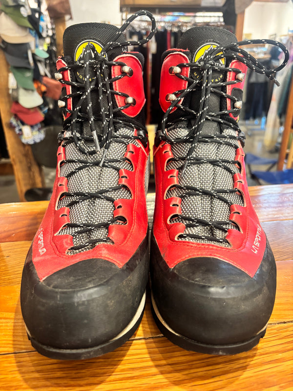 La Sportiva Trango Mountaineering Boots - Red, EUR 47