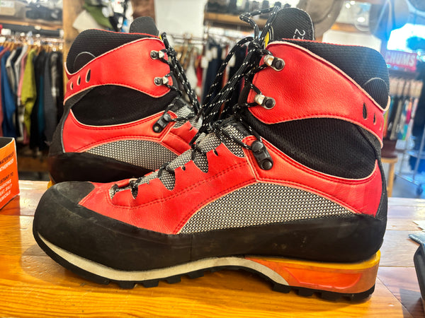 La Sportiva Trango Mountaineering Boots - Red, EUR 47