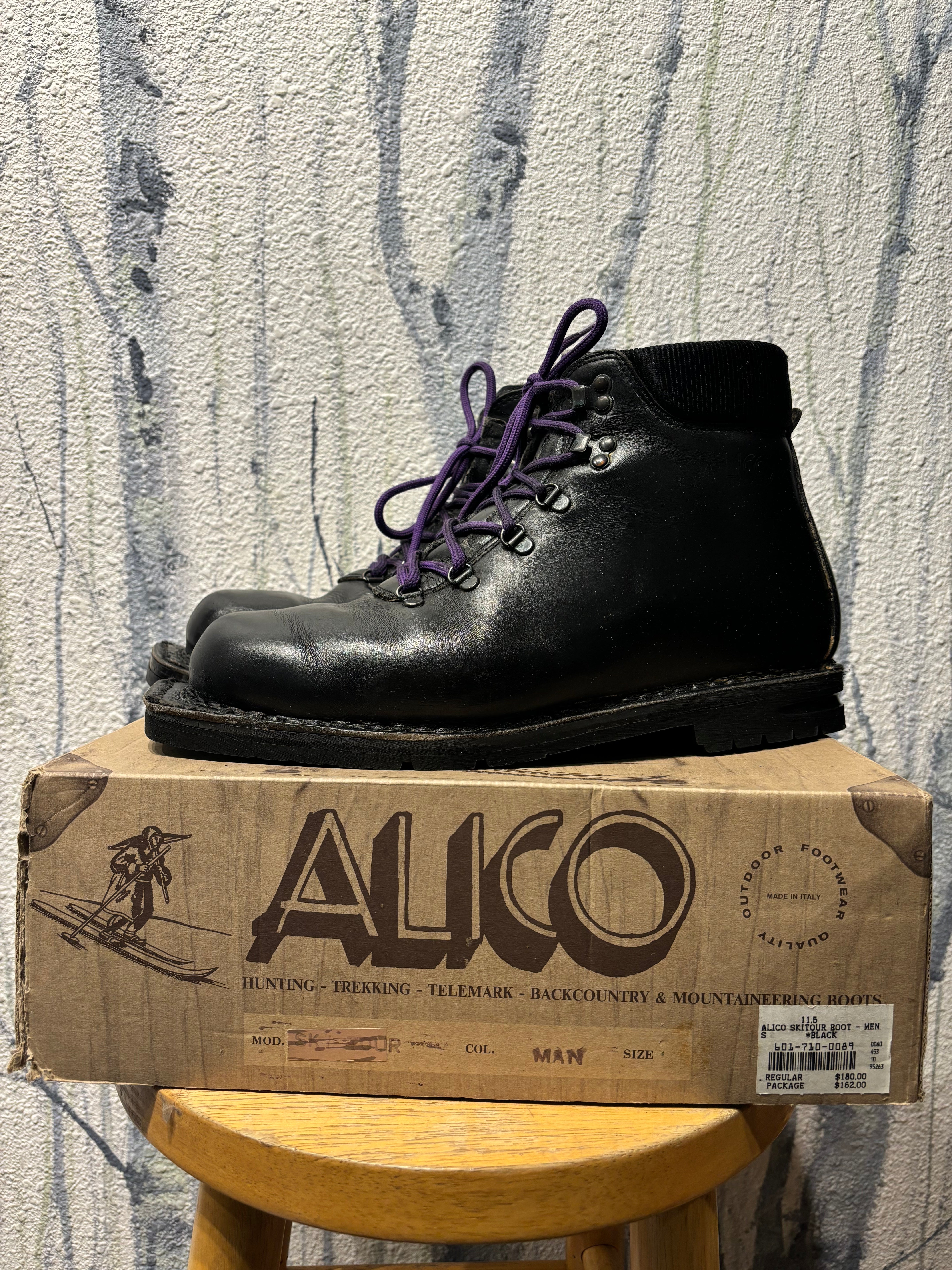 FABIANO Skywalk Mens 10.5 Cross Country Ski Boots Black Leather VINTAGE 3 PIN Vintage 3-prong Vasque leather ski boots. Size 6 or 7  main image 2