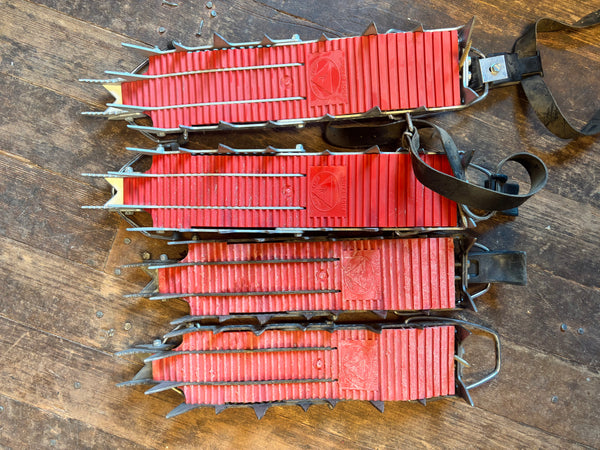 Lowe Camp Vintage Foots Fangs Crampons - Red, 2 Pair