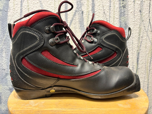 Karhu SNS Profil Nordic Cross Country Ski Boots - Black/Red, EUR 41