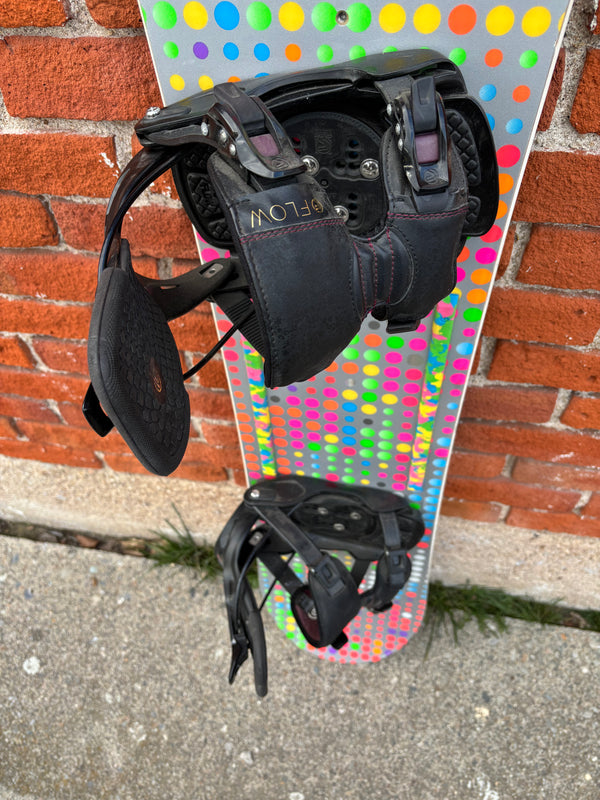 Burton Bender Snowboard with Flow Minx Bindings - Multi, 148 cm Burton Bender Snowboard with Flow Minx Bindings - Multi, 148 cm