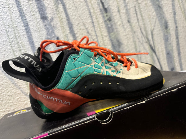 La sportiva kataki climbing shoe sales