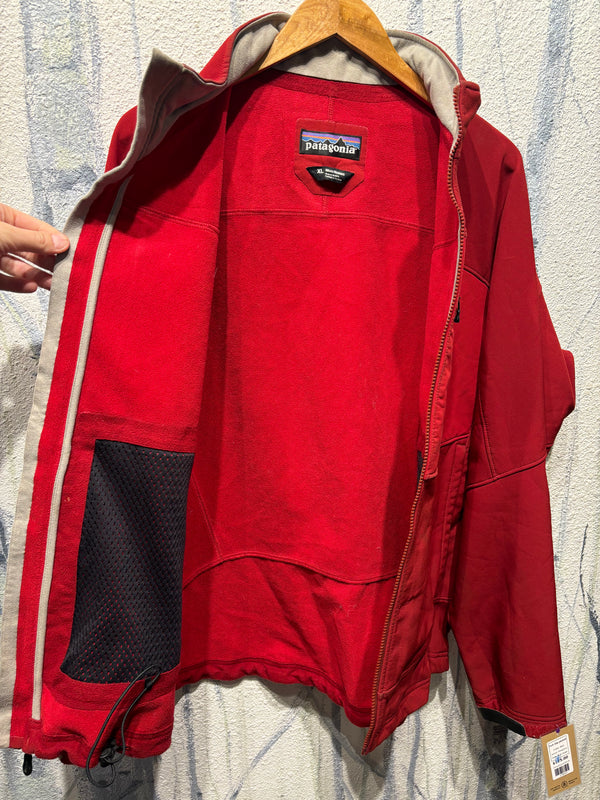 Patagonia Talus Softshell Jacket - Red, Mens X Large Patagonia Talus Softshell Jacket - Red, Mens X Large
