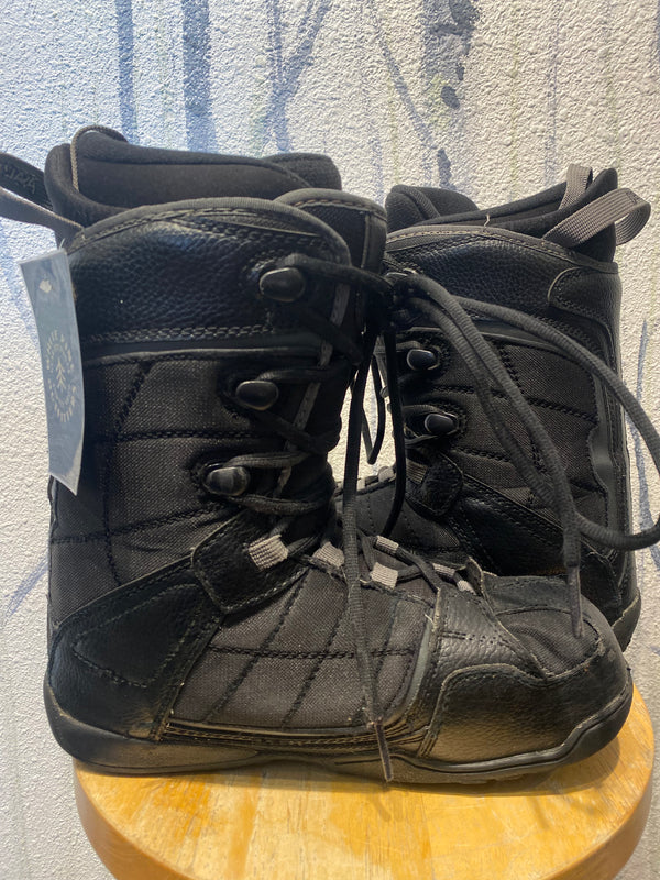 Avalanche Snowboard Boots - Black, Mens 9