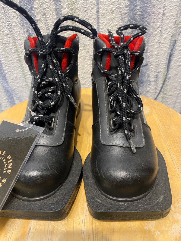 Aurora 3 Pin Cross Country Ski Boots - Black/Red, EU 29