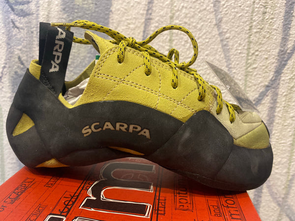 Scarpa Climbing Shoes - green, M 9.5 / 42.5