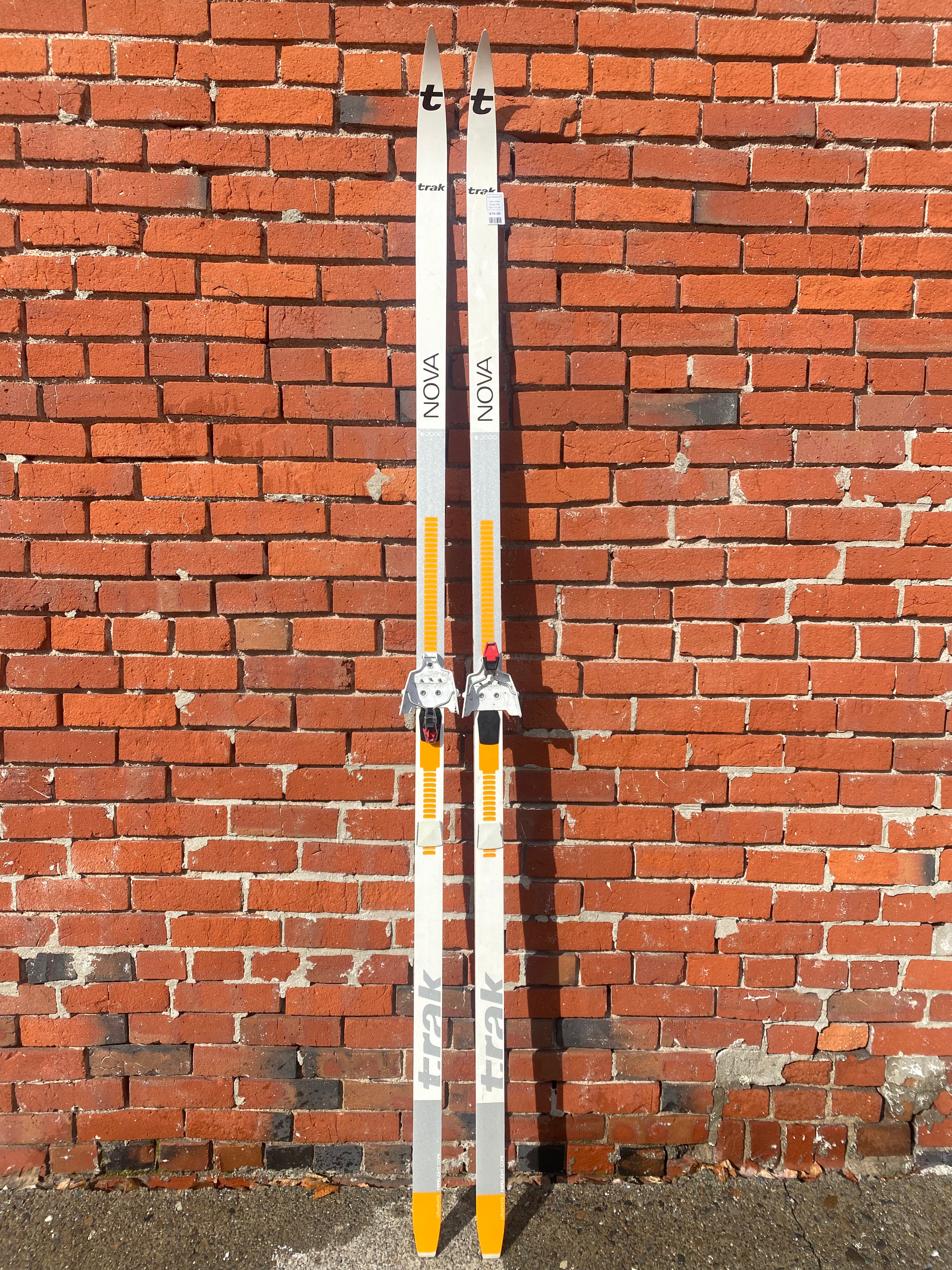 Trak NOVA T-2000 Waxless No Wax Cross Country Skis - White, 215 cm